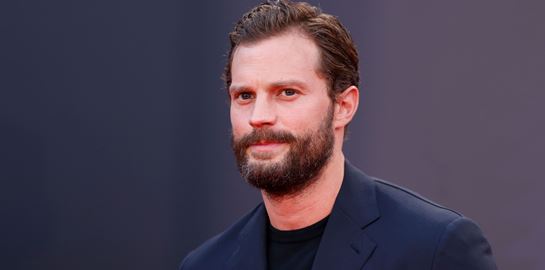 O Jamie Dornan σχολιάζει την υποψηφιότητά του για το ρόλο του James Bond