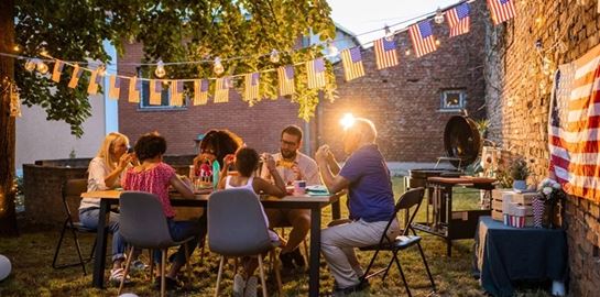 Κυριακή στο σπίτι με φίλους; Να πώς να περάσεις αξέχαστα μεσημέρια