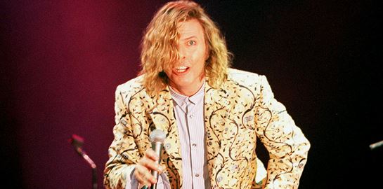 Το ψυχεδελικό ταξίδι του David Bowie στο φεγγάρι