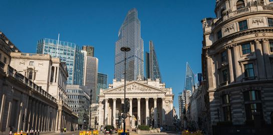 Η Βρετανία θα βγει πολύ δύσκολα από την καραντίνα