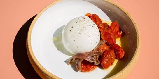 Materia Prima, το νέο wine bistro του Παγκρατίου