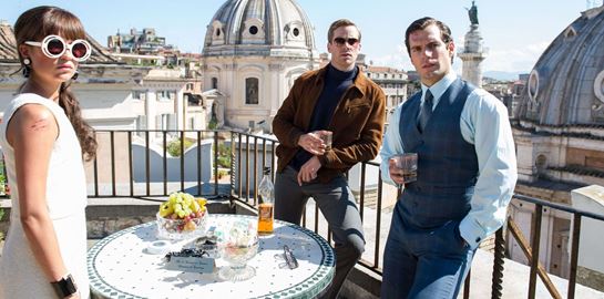 Πώς θα φοράς κάθε μέρα το ίδιο κοστούμι και θα δείχνεις διαφορετικός