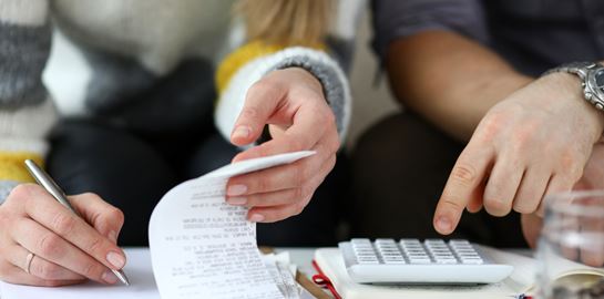 Ποιοι απαλλάσσονται από τα τεκμήρια διαβίωσης και τις e-αποδείξεις