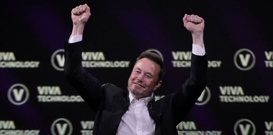 Ο Elon Musk ετοιμάζει extreme make over στο Twitter