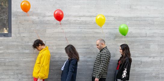 Τι σημαίνει να ζεις στην Αθήνα του 2024, εκεί γύρω στα 30;