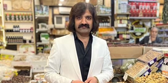 Murat Erdem, o cult Τούρκος που κάνει καριέρα στο ελληνικό TikTok