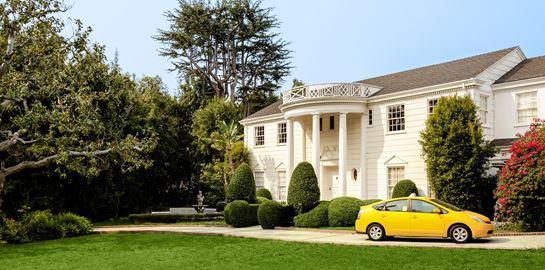 Ο Will Smith νοικιάζει την έπαυλη του &quot;Πρίγκιπα του Μπελ Αιρ&quot; στο Airbnb