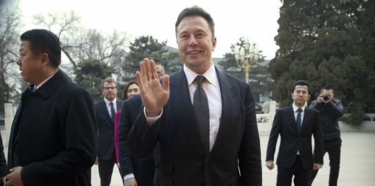 O Elon Musk μόλις έφτιαξε ένα λογισμικό που κατασκευάζει fake news