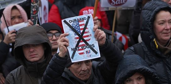 Τι κρύβεται πίσω από το ενδιαφέρον του Τραμπ για τη Γροιλανδία