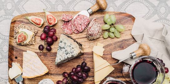 Κρασί &amp; τυρί: Tέλειος γάμος ή σίγουρο διαζύγιο;