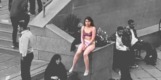 Ahoo Daryaei: Η ηρωίδα που έριξε φως στο σκοτάδι του Ιράν