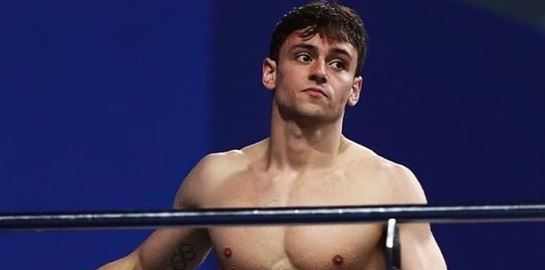 Τom Daley: Πώς να γίνεσαι viral στους Ολυμπιακούς, πλέκοντας