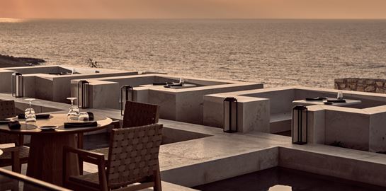 Το μαγικό άγγιγμα του Παύλου Κυριάκη στο Cretamos του Royal Senses Resort