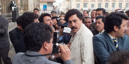 Γιατί ο κόσμος παθιάζεται με εγκληματίες σαν τον Pablo Escobar;