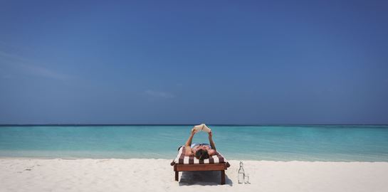 Η καλύτερη δουλειά του κόσμου: Πολυτελές resort στις Μαλδίβες ψάχνει βιβλιοπώλη