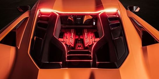Μάθαμε πώς φτιάχνεται η Lamborghini Revuelto