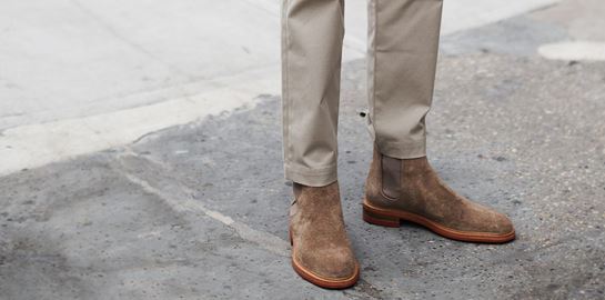 Σουέντ Chelsea boots φέτος και κάθε άνοιξη