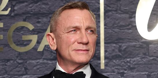 Ο Daniel Craig έγινε meme, δικαίως