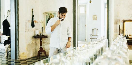 Ψεκάσου άφοβα με αυτά τα αρώματα για το καλοκαίρι