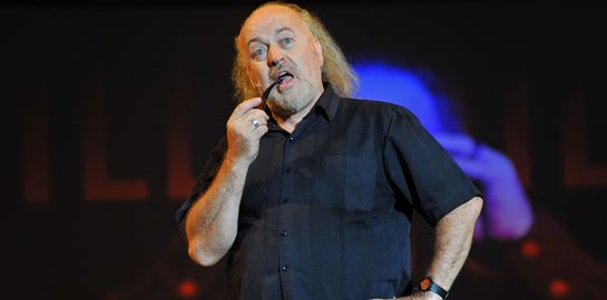 O κωμικός Bill Bailey φέρνει τον οδηγό επιβίωσής του στην Αθήνα