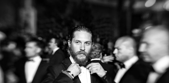 Όλες οι φορές που ο Tom Hardy ντύθηκε σαν τον James Bond