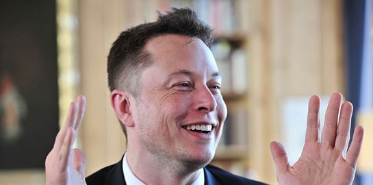 O Elon Musk αναβαθμίζει το ίντερνετ με το Starlink