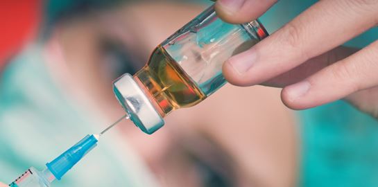 Τι αναφέρει ο Ηλίας Μόσιαλος για το υποψήφιο εμβόλιο μίας δόσης της Johnson &amp; Johnson