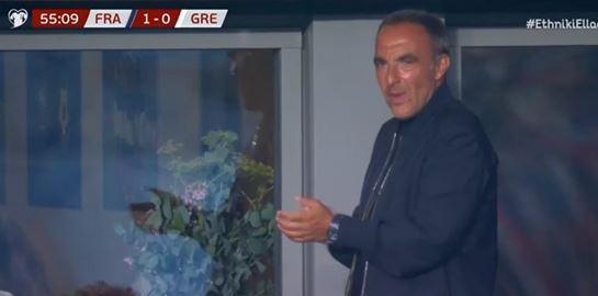 Η Εθνική Ελλάδος έχασε, το Twitter &#39;κράζει&#39; τον Νίκο Αλιάγα