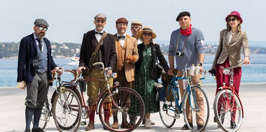 Ένα ρετρό σαββατοκύριακο στις Σπέτσες