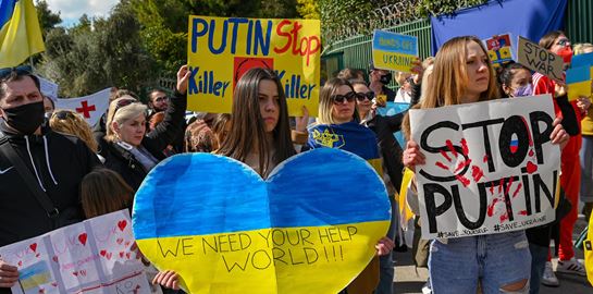 &quot;Λυπηρή&quot; ή &quot;αναγκαία&quot;; Οι Ρώσοι είναι διχασμένοι για την επίθεση στην Ουκρανία