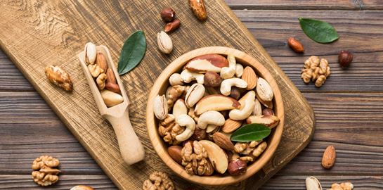 Τι μπορείς να πάθεις αν τρως πολλούς ξηρούς καρπούς