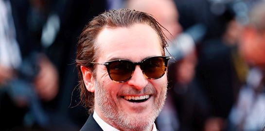 Ο Joaquin Phoenix είναι και επίσημα ο νέος Joker