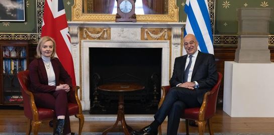 H Βρετανίδα ΥΠΕΞ τάγκαρε τον Βέρτη αντί για τον Δένδια, η νυχτερινή διασκέδαση δικαιώνεται