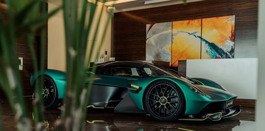 Χάλασε η απίθανη Aston Martin Valkyrie του Alonso μόλις την αγόρασε