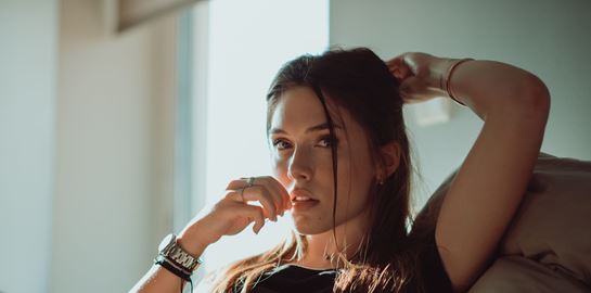 Είναι η Αφροδίτη Λιάντου η Ελληνίδα Lana Del Rey;