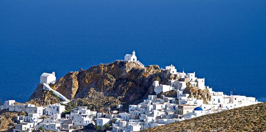 To Conde Nast Traveller αποθεώνει τις Κυκλάδες