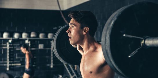 Προπόνηση με βάρη: Η κατάλληλη ώρα για μέγιστα αποτελέσματα