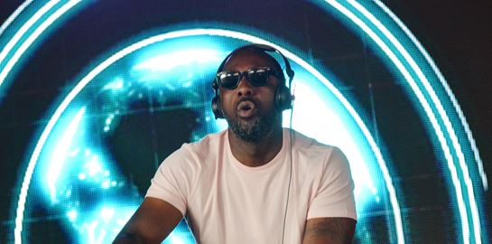 Η πιο σέξι playlist του πλανήτη, από τον Idris Elba τον πιο σέξι άντρα της γης