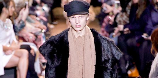 Στιλιστική ωδή στα 70s από τον Michael Kors