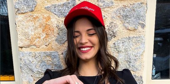 Μία βόλτα από το Instagram της Τζένης Καζάκου