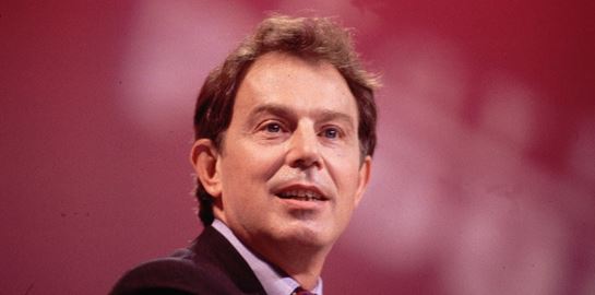 Ο Tony Blair, μόλις, έφτιαξε εταιρεία στη χώρα μας. Αλλά γιατί;