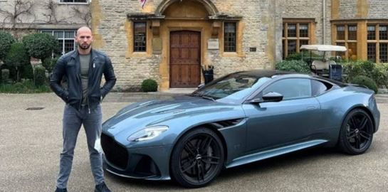 Η πανάκριβη -κυριολεκτικά- συλλογή αυτοκινήτων του Andrew Tate