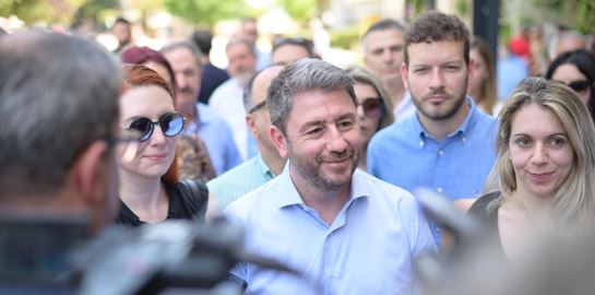 Ανδρουλάκης, Δούκας και Γερουλάνος διεκδικούν την προεδρία του ΠΑΣΟΚ τον Οκτώβριο