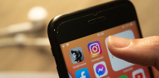 Live Audio Rooms: Η απάντηση του Facebook στο Clubhouse