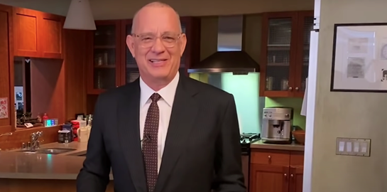 H πρώτη τηλεοπτική εμφάνιση του Tom Hanks μετά τον κορονοϊό