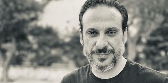 Ο Νίκος Ζήσης ξέρει γιατί όλοι αγαπάμε αγαύη