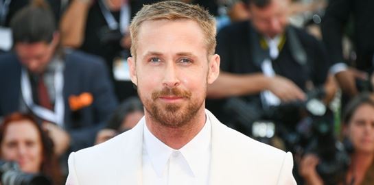 Η Eva Mendes ζήτησε από τον Ryan Gosling να φύγει από τα Όσκαρ για να βάλει για ύπνο τα παιδιά τους