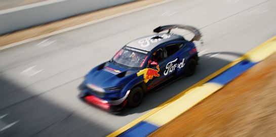 Ο Jimmy Fallon μόλις &#39;κέρδισε&#39; αγώνα καρτ από τον Perez