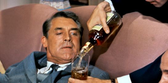 Grooming tricks για να κρύψεις το hangover