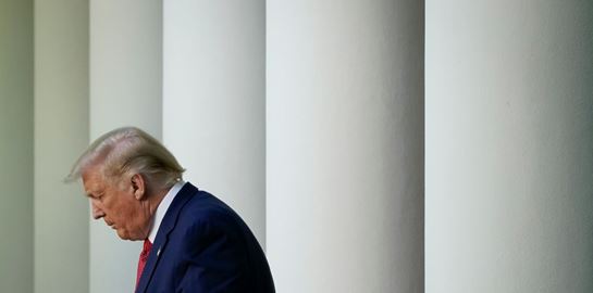 Οι New York Times μόλις έβαλαν φωτιά στο πολιτικό σκηνικό των ΗΠΑ